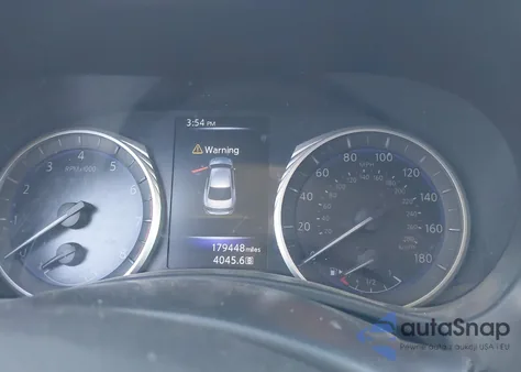 2016 Infiniti Q50 2.0T Base z USA, uszkodzony, nr VIN JN1CV7AP5GM200896